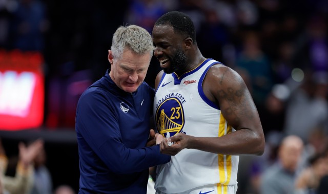 开云下载网址-解说谈追梦：英雄总有迟暮时 他在勇士的辉煌已过去&amp;是时候翻篇了