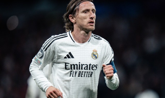 开云官网-带队米兰21轮不败！金球巨星老当益壮，梳理进攻，皇马后悔放走他|AC米兰|卢卡·莫德里奇|意甲|罗马|卢卡·佩莱格里尼_新浪体育_新浪新闻