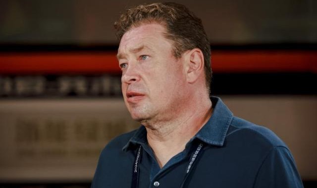 开云官网-斯卢茨基：寻求攻防平衡 全力争胜保留晋级希望