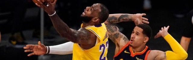 开云在线直播-失误过多成勇士输球主因 PK灰熊将成赛季生死战