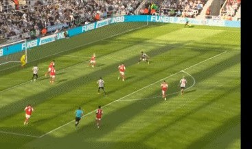 开云APP-【英超】厄德高贴地斩马丁内利造乌龙 枪手2比0纽卡