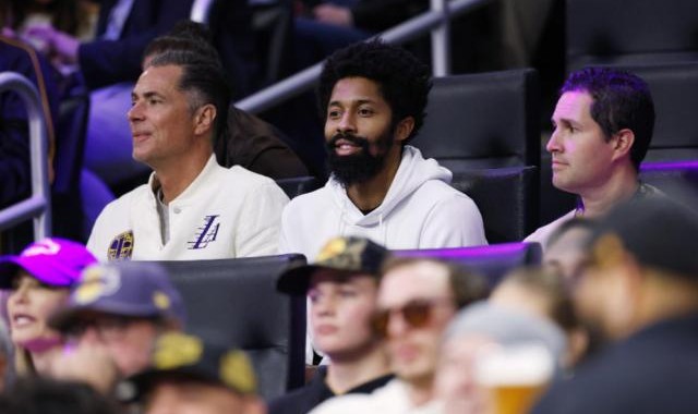 开云APP-丁威迪签湖人少赚400万！当第三后卫辅佐詹皇冲冠